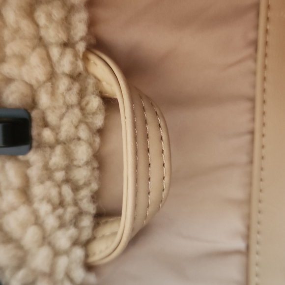 Hollister jacket - Picture 8 of 9